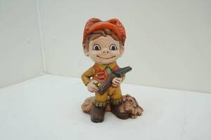 lot 253 image: vintage little hunter statue