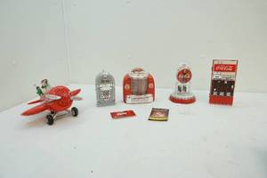 lot 254 image: coca cola collectible
