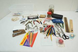 lot 288 image: office supplies