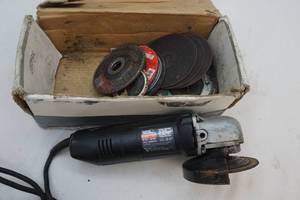 lot 294 image: Master mechanic grinder, discs