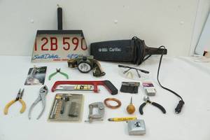 lot 330 image: tools