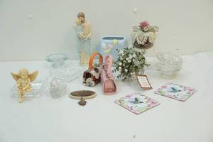 lot 334 image: home dcor