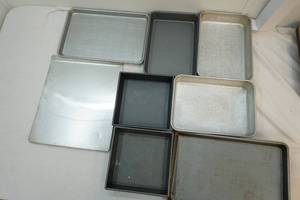 lot 346 image: baking pans