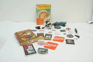 lot 347 image: Coca-Cola collectables