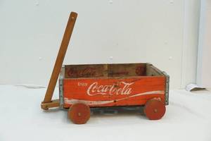 lot 372 image: Vintage Coca-cola wagon