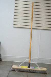 lot 389 image: brooms