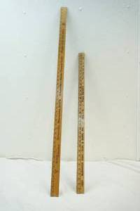 lot 392 image: yard sticks