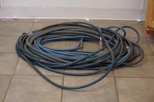 lot 395 image: air hoses