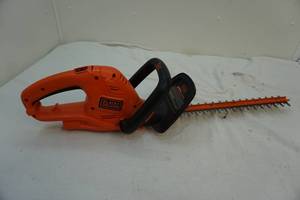 lot 410 image: hedge trimmer