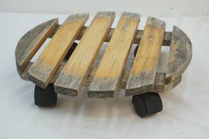lot 312 image: Wooden dolley