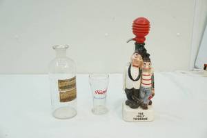 lot 319 image: Drink dispenser and glassware