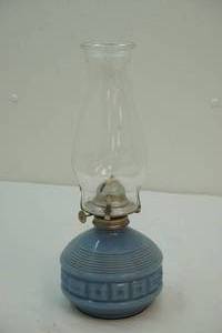 lot 322 image: Oil lamp