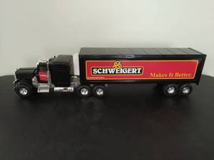 lot 7 image: Schweigert Black Tractor Trailer Semi #1