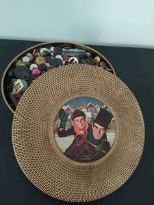 lot 10 image: Tin Filled with Vintage Buttons