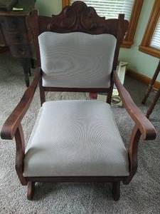 lot 37 image: Vintage Rocking Arm Chair