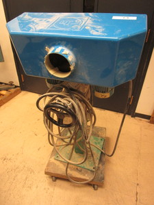 lot 702 image: FLADDER SANDER W TWO-HEADS, ADJUSTABLE STAND
