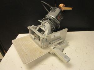 lot 718 image: PORTER-CABLE PRODUCTION ROUTER W FIXED BASE BASE