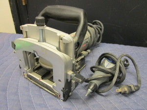 lot 735 image: PORTER-CABLE PLATE JOINER, DREMEL ENGRAVER