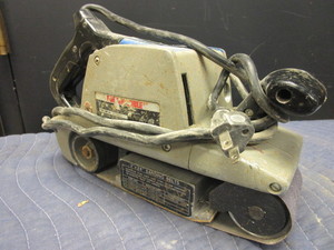 lot 747 image: PORTER-CABLE BELT SANDER