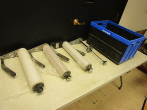 lot 780 image: ULINE, CARLSON SYSTEMS 18 STRETCH WRAP HOLDERS, STRETCH WRAP HANDLES, CLEVER-MADE CRATE