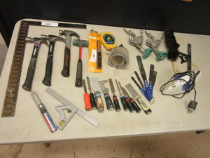lot 791 image: ASSRTD. HAD TOOLS, SQUARES, PAINTER TOOLS, MALLET, SPRING BALANCER, SLIDING T-BEVEL, CHISELS,  MORE