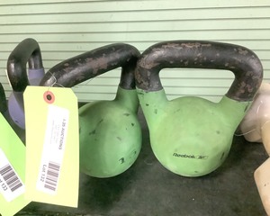 lot 132 image: 15 Lb Kettlebells, Qty 2