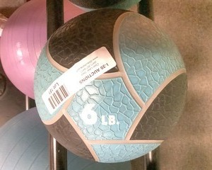lot 181 image: 6 Lb Medicine Ball