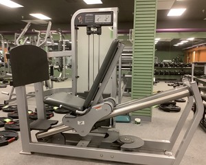 lot 7 image: Seated Leg Press