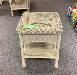 lot 245 image: Wicker Table
