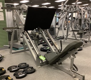 lot 3 image: Plate Loaded Linear Leg Press Machine