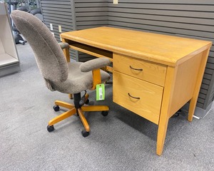 lot 263 image: Rolling Chair and Oak Computer Desk