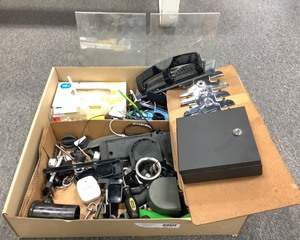 lot 282 image: Assorted Office Supplies