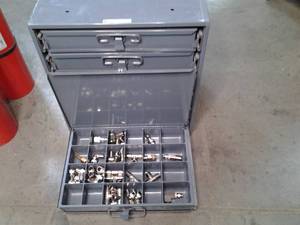 lot 8 image: Durham Mfg Co. Heavy Duty Metal 6 d...