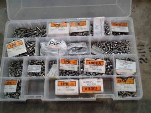 lot 14 image: 1 single Compartmentalized Storage ...