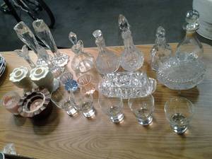 lot 36 image: Lot of glass, crystal and ceramics....