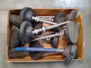 lot 50 image: Box full of heavy duty adjustable l...