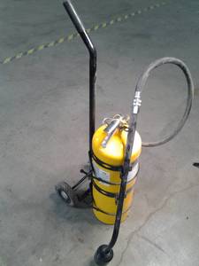 lot 51 image: Super D 30 pound Fire Extinguishe...