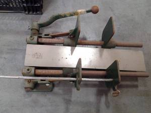 lot 68 image: Vintage Benchtop VisePress with ha...