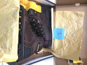 CAT Men Workboots 10.5 soft Toe not used see pictures