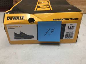Dewalt Newton Mens shoe size 13M  not used