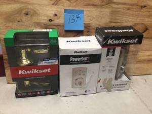 Lot of assorted Kwikset Door Knobs not used