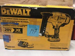 DCN681D1 20V MAX XR� 18 GA CORDLESS NARROW CROWN STAPLER KIT See Pictures