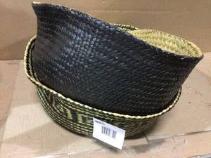 lot 24 image: Do Folding Bag Storage Baskets not used see pictures