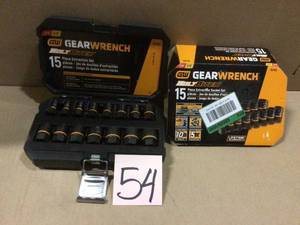 14 in. and 38 in. Drive Bolt Biter Impact Extraction Socket Set (15-Piece) by GEARWRENCH in good conditions