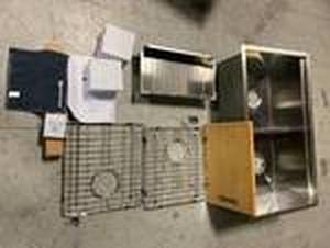 All-in-One Undermount Stainless Steel 33 in. 5050 Double Bowl Kitchen Workstation Sink with Accessory Kit by Glacier Bay(good condition) see all pictures