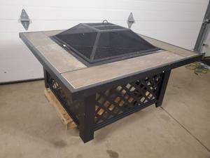 New Wood Burning Fire Pit - Scratch and Dent