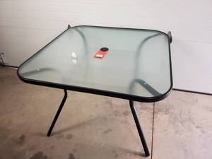42 x 42 Patio Table
