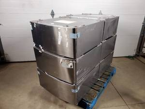 6 Stainless Steel Front Laundry Pedestals - Scratch and Dent