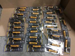Dual Range Non-Contact Voltage Tester with Flashlight 12-Volt to 1000-Volt AC by Klein Tools customer returns review all pictures&nbsp&nbsp