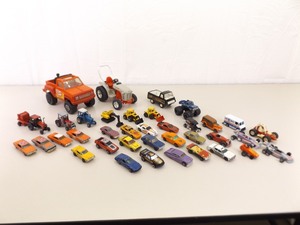 Large Lot of Vintage Hot Wheels etc.